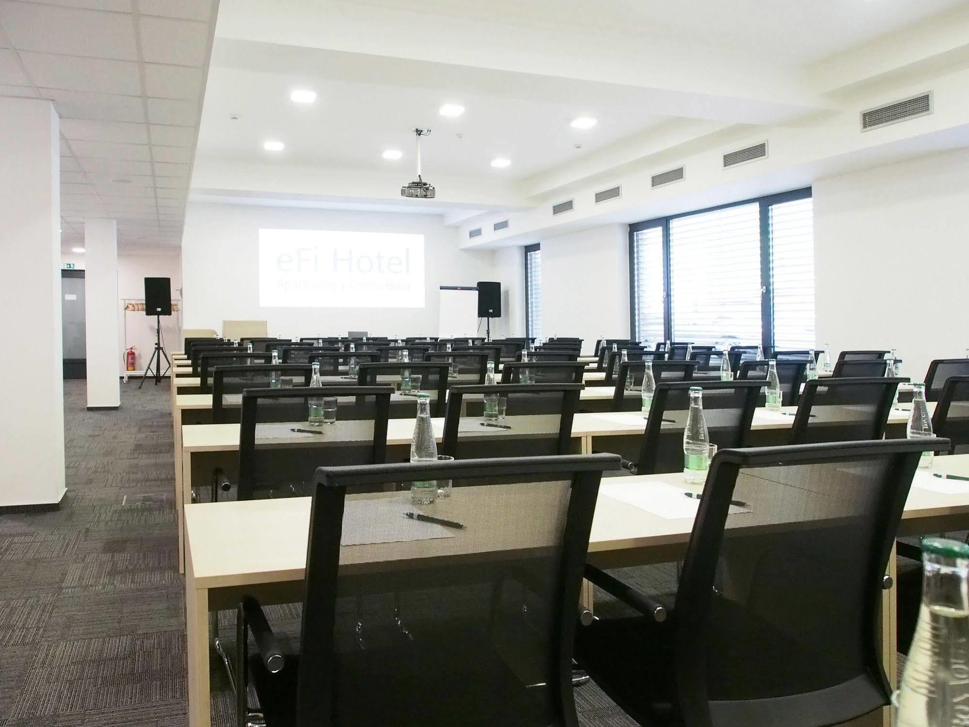 Efi Palace Hotel Brno Luaran gambar